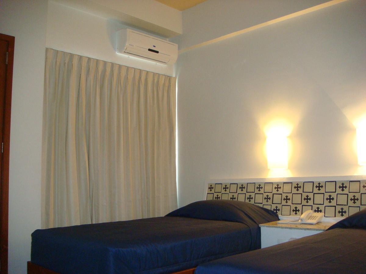 Hotel Roma Косамалоапан-де-Карпио Экстерьер фото